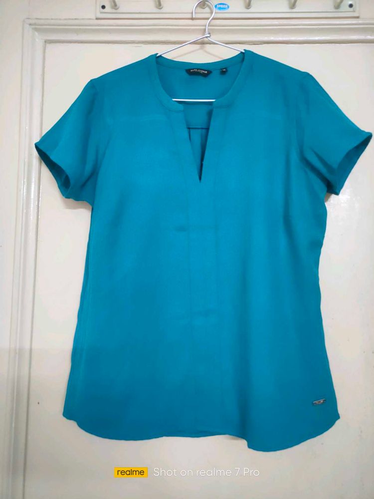 Y2k Sea green colour top.