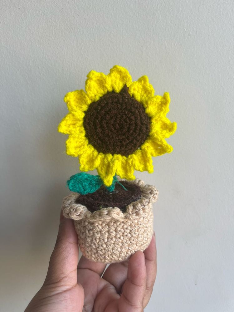 Crochet Sunflower Decor