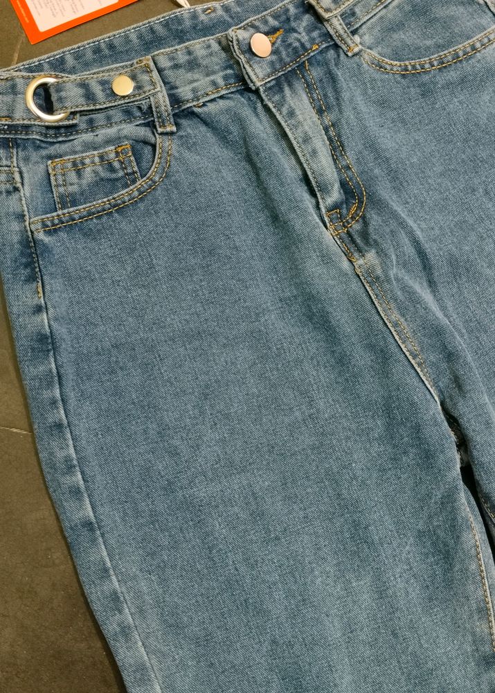 Urbanic Mom Fit Jeans