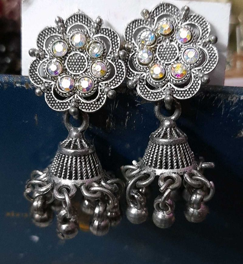 New Earrings Set