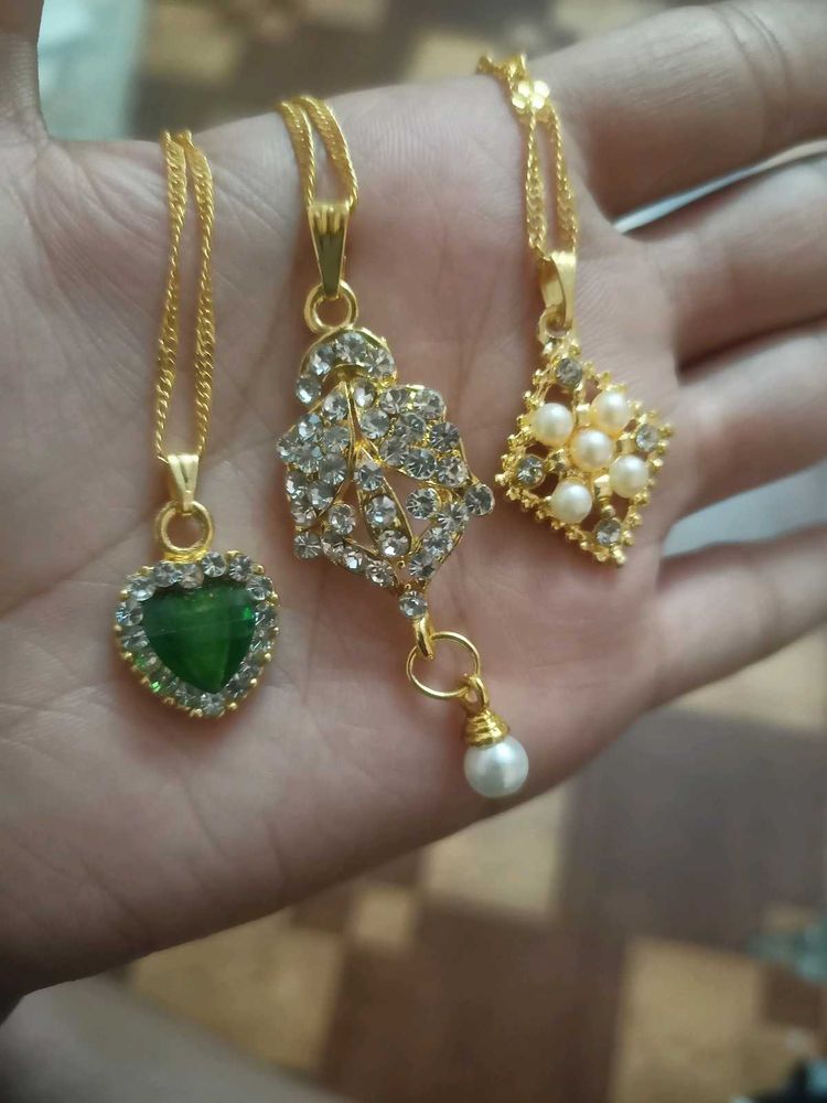 beautiful different pendants with chain 💝