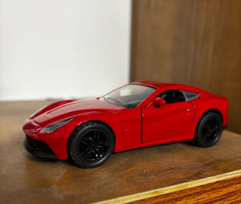 Ferrari F12 Berlinetta 1:43 Car Model