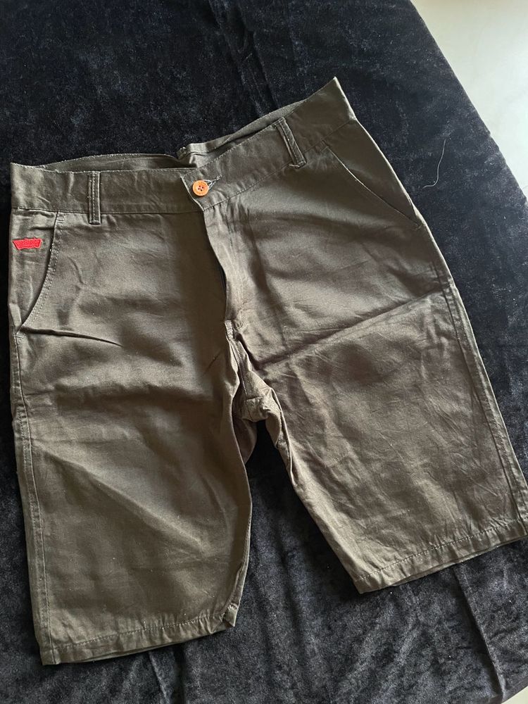 Levi’s Bermuda Shorts