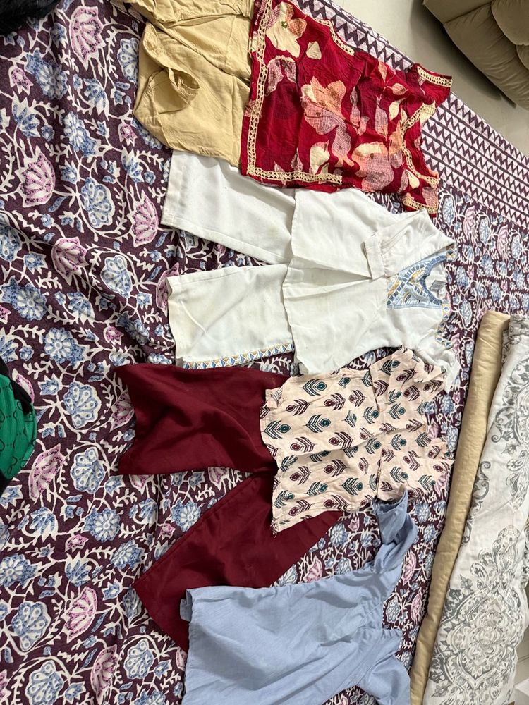Assorted Women&#39;s Kurtas
