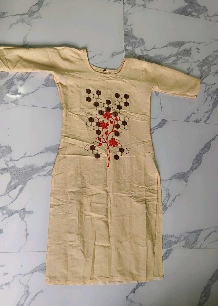 Elegant Embroidered Kurta