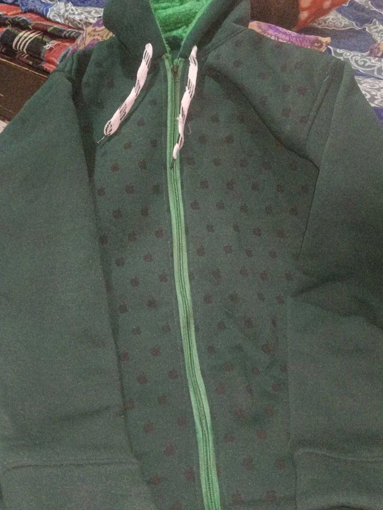 Green Printed sweater