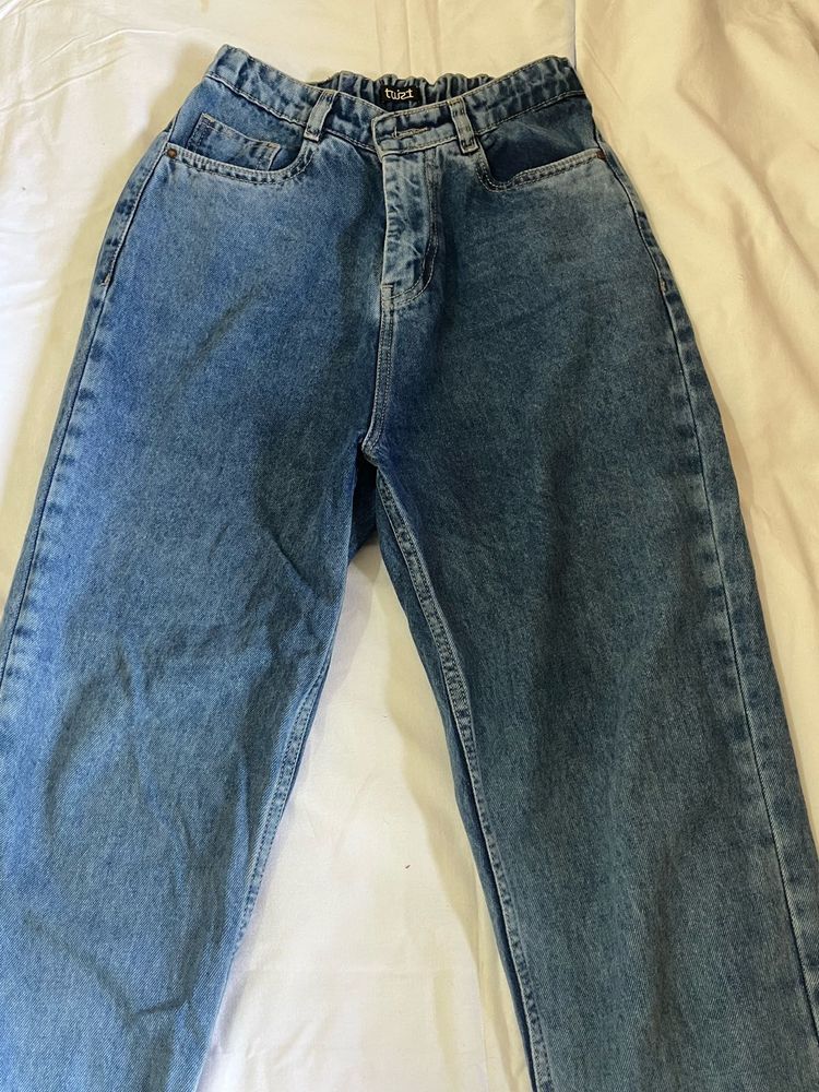 High Waisted Jeans