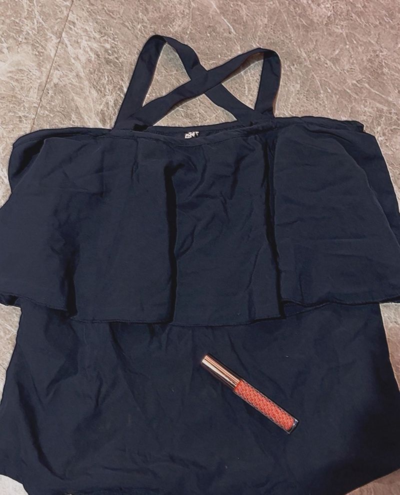 Off Shoulder Top FREE KAY BEAUTY LIPSTICK