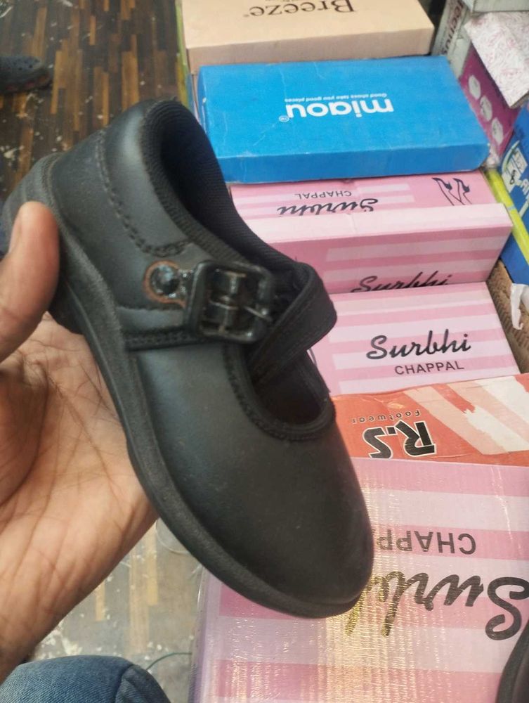 G&amp;D SCHOOL SHOES FOR GIRLS