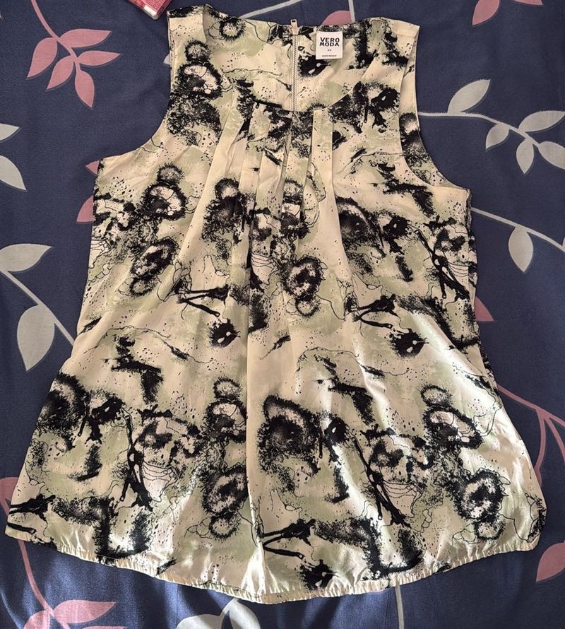 Chic Vero Moda Sleeveless Top