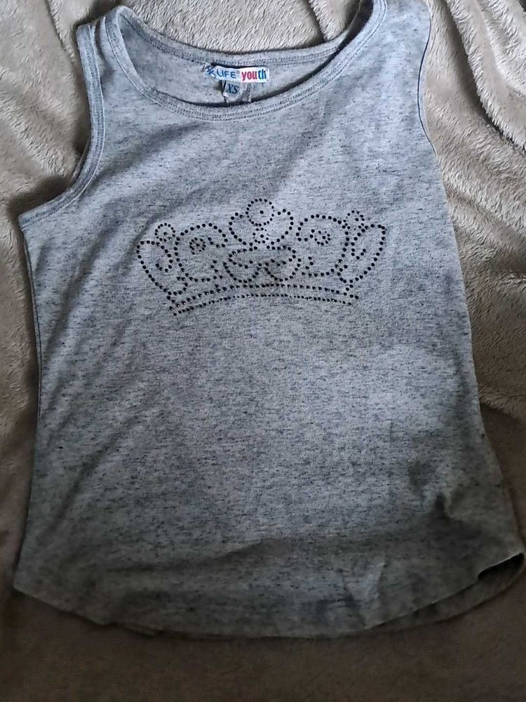 Gray Tank Top ( XS,S)