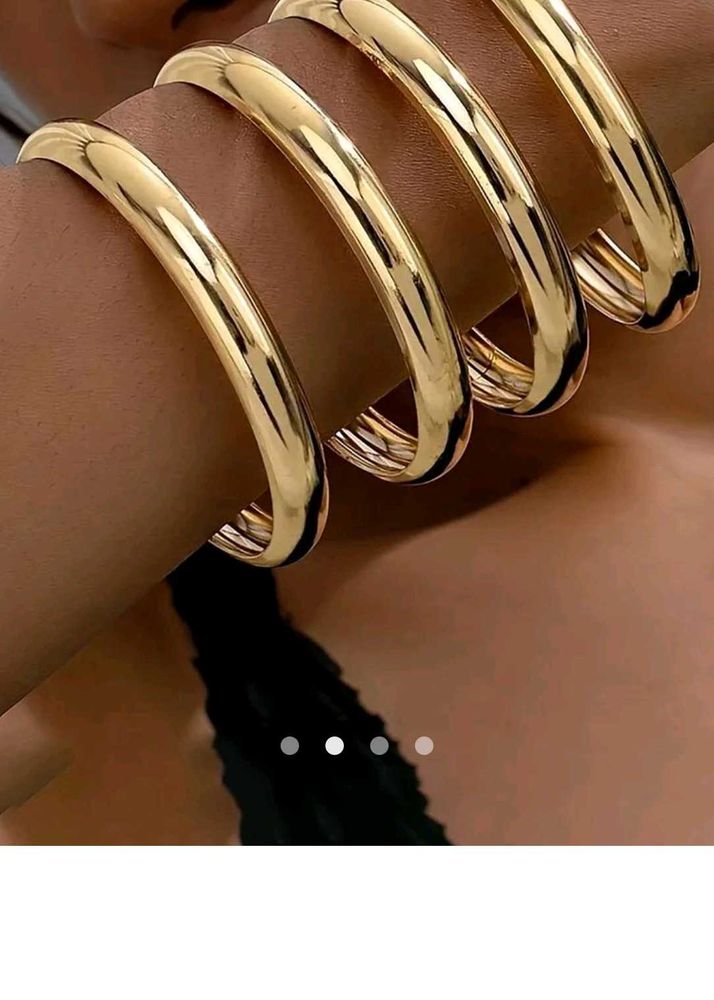 Gold Bangles - Set of 4