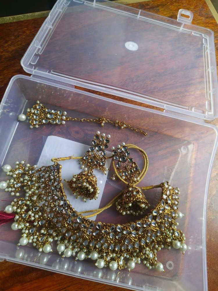 Jewellery Set With Waist Belt