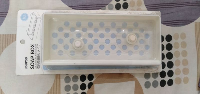 Soap box with suction