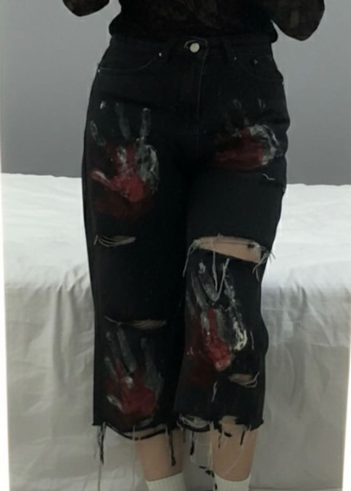 🖤Trendy Distressed Handprint Jorts