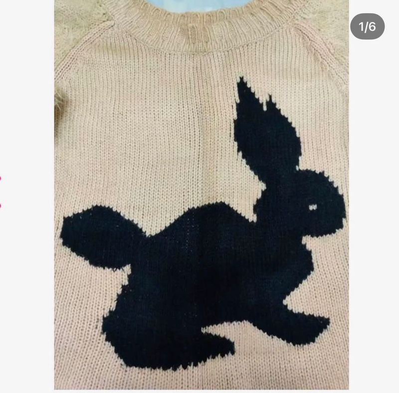 Women&#39;s soft sweater