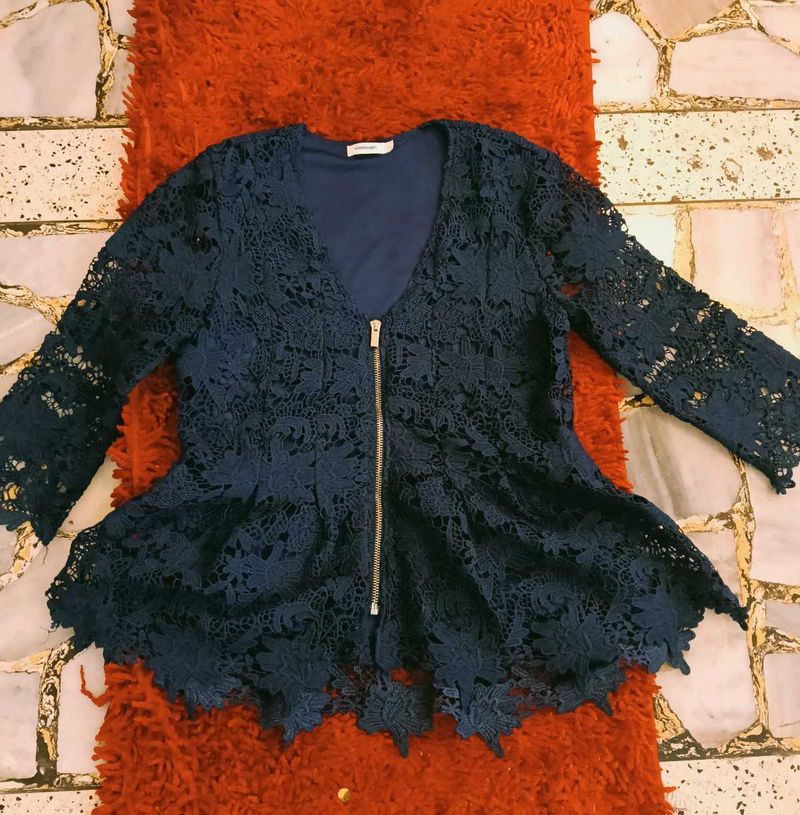 AUSTRALIAN CROCHET TOP