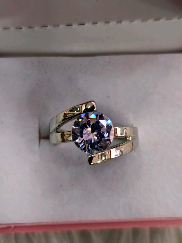 Elegant Silver Ring with Large Stone