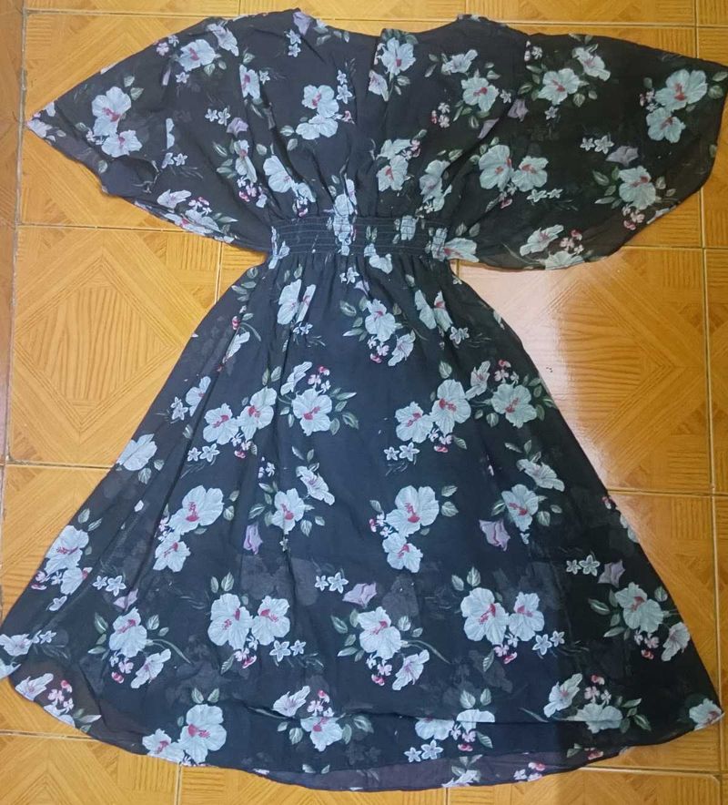Beautiful Top For Women 💗