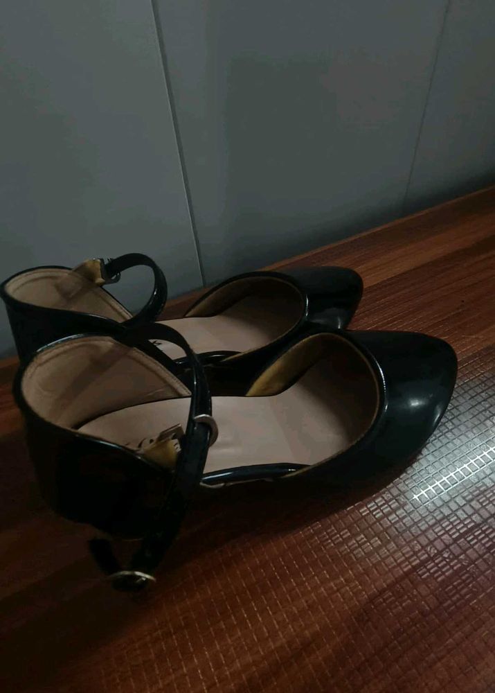Black Stylish Heels