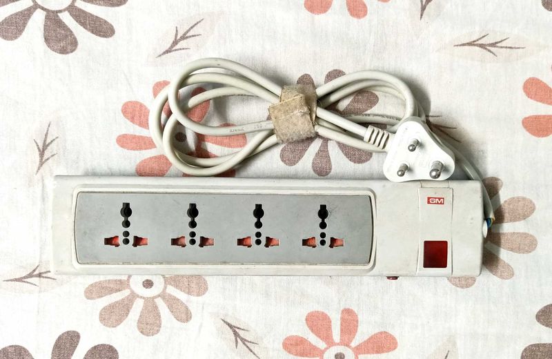 GM 4-Port Extension Box