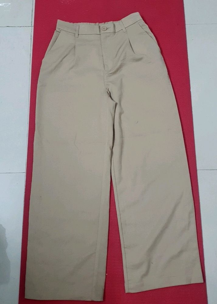 H&amp;M Straight Fit Trousers