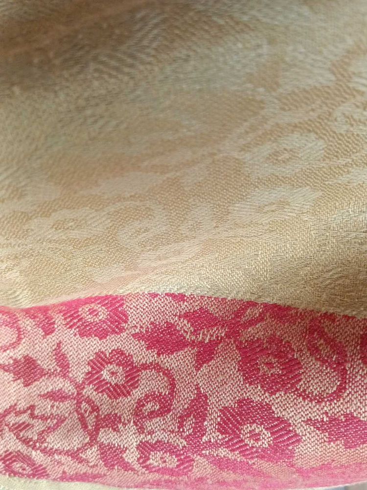 Elegant Ethnic Shawl