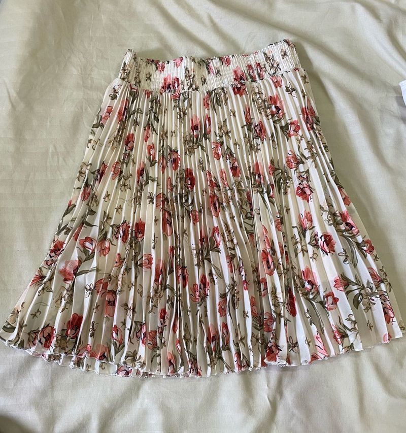 Floral Pleated Skirt