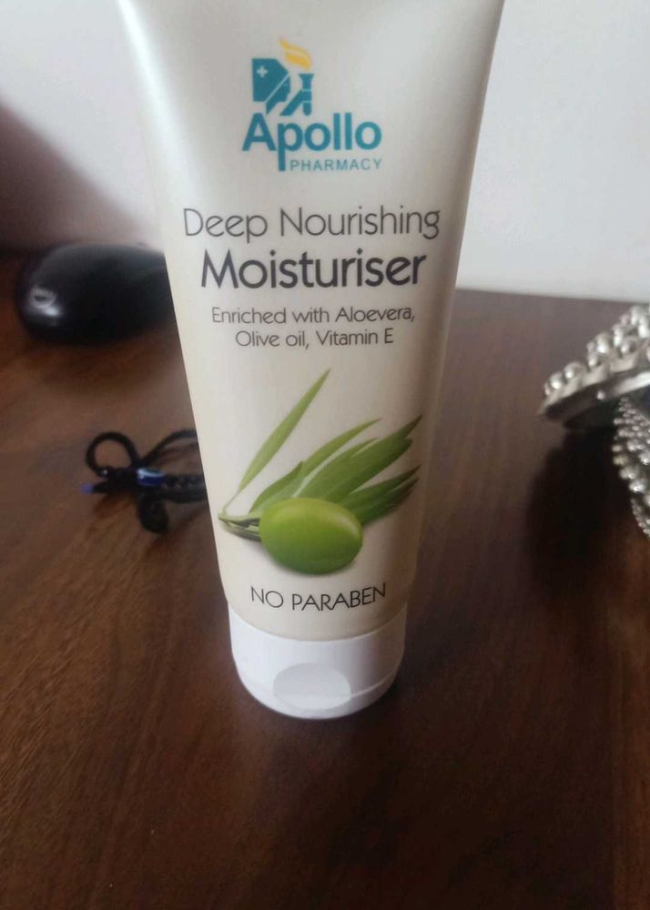 Deep Nourishing Moisturizer With Vanilla Essence