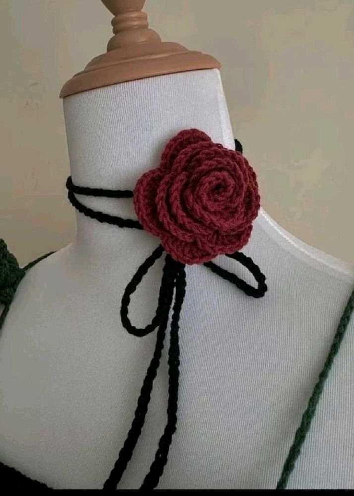 Crochet Flower Choker