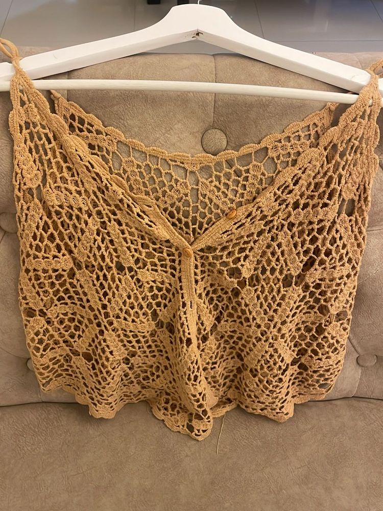 Sleeveless Knit Pullover