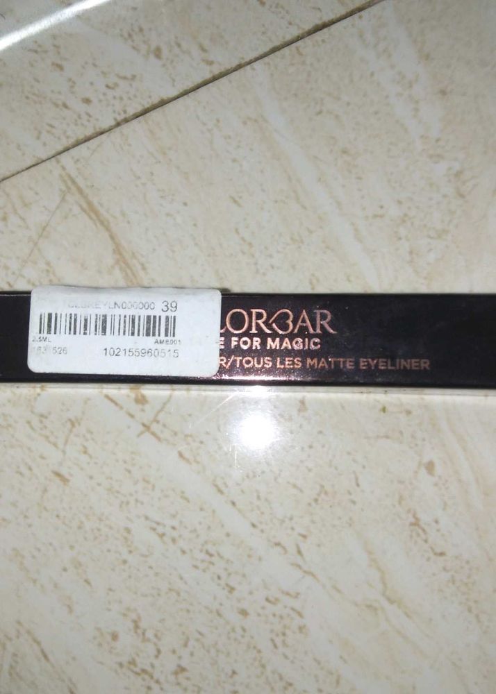 COLORBAR Matte Black 01 Eyeliner