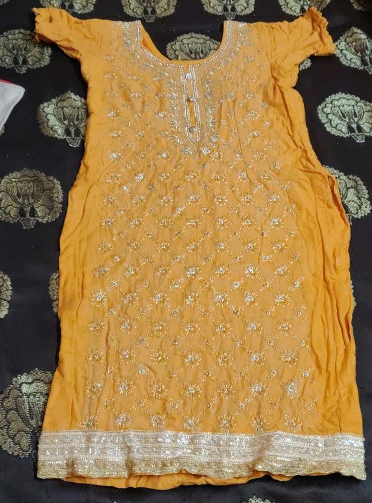 Embroidered Kurta set