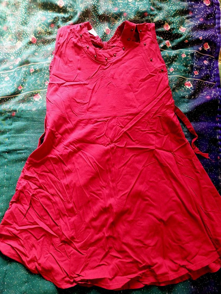 Red Sleeveless Dress