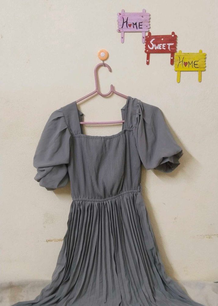 Gray Pleated Puff Sleeve Dress