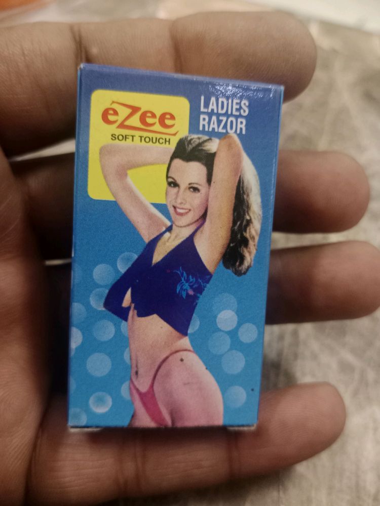 Ezee Soft Touch Ladies Razor