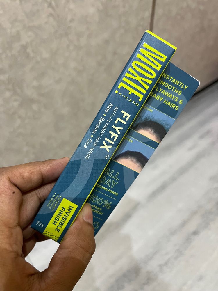 HAIR FLYAWAY FIX from Moxie Beauty