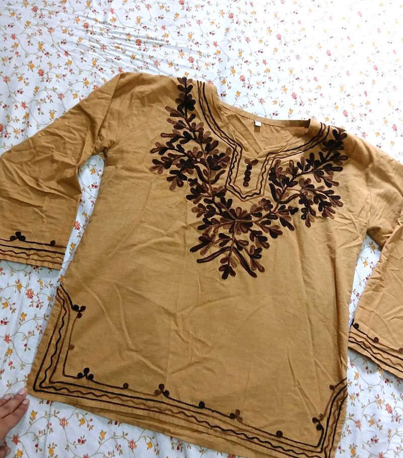 Short Chikankari Kurti