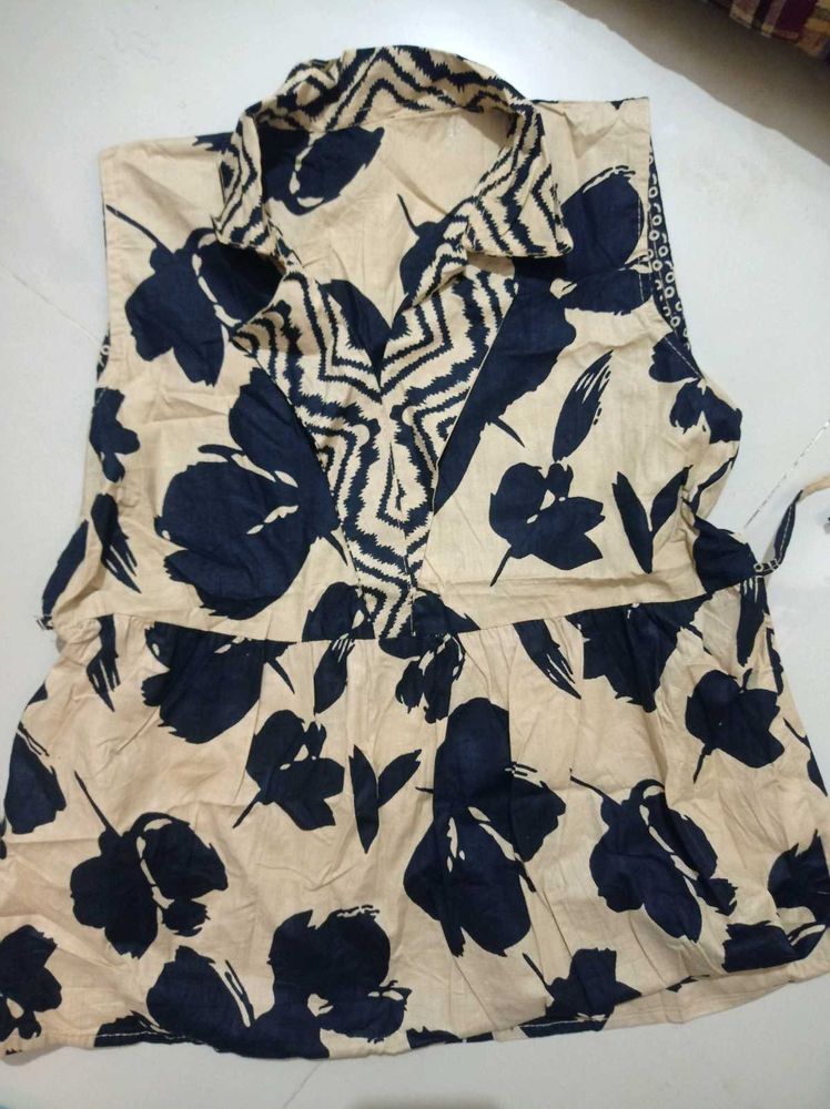 collar Floral Print Sleeveless Top