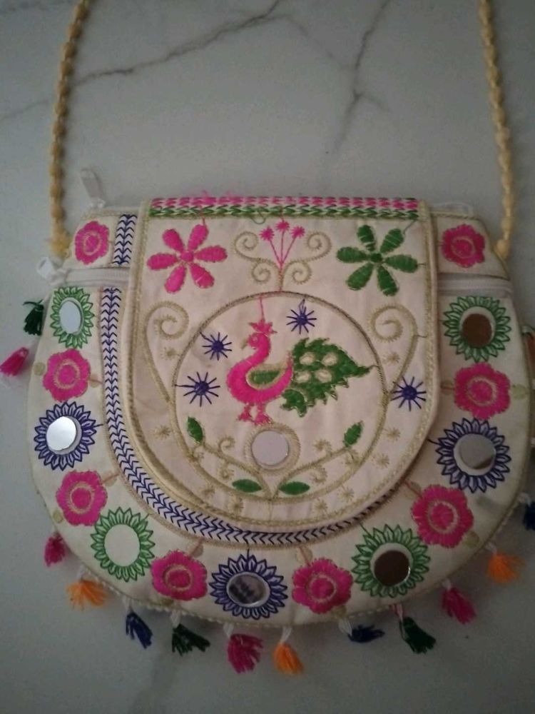 Handwork Embroidery Pattern Stone Work Handbag