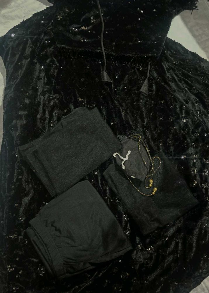 Elegant Black Velvet Blouse With Skirt