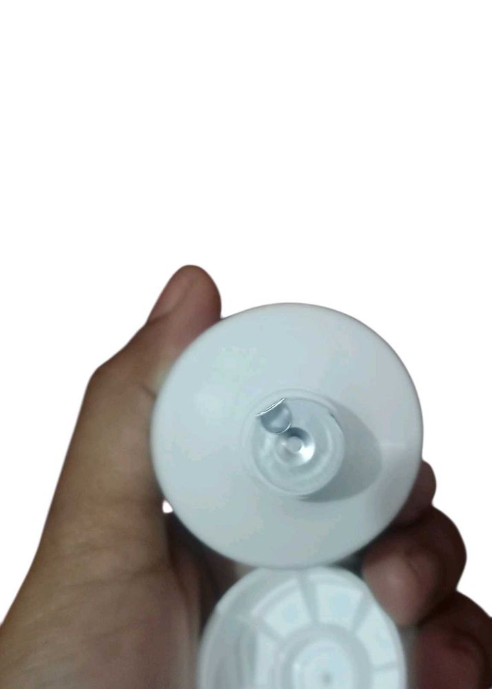 RADIANCE BY FOREVER FACE WASH