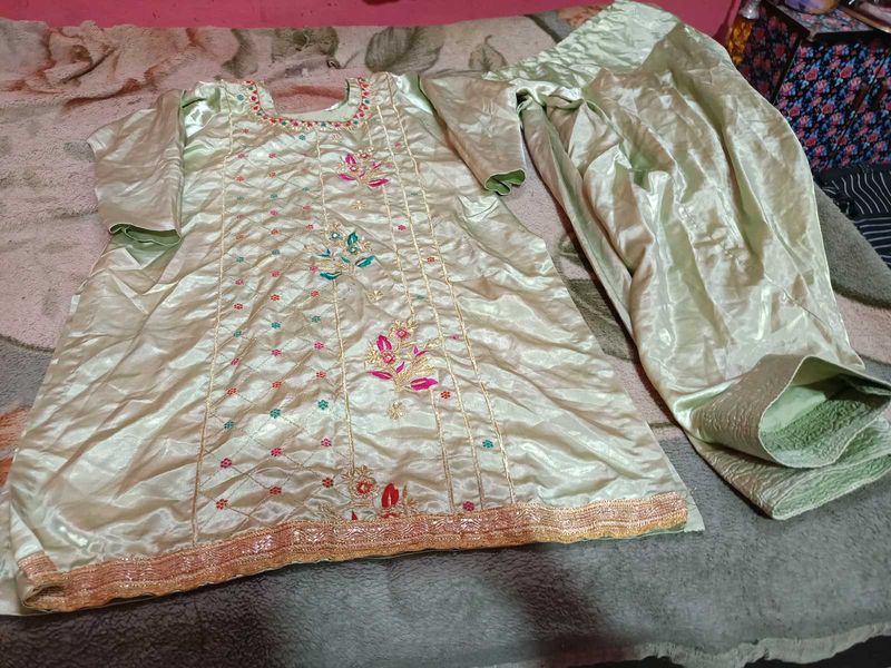 Elegant Embroidered Salwar Kameez