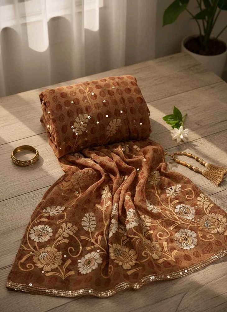 Elegant Tradition: Teal &amp; Crimson Designer Saree