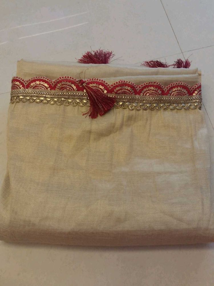 New Elegant Saree With Blouse
