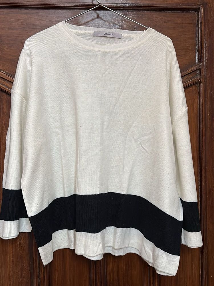 on&amp;on Color Block Knit Sweater