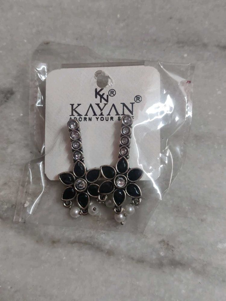 Black Floral Drop Earrings