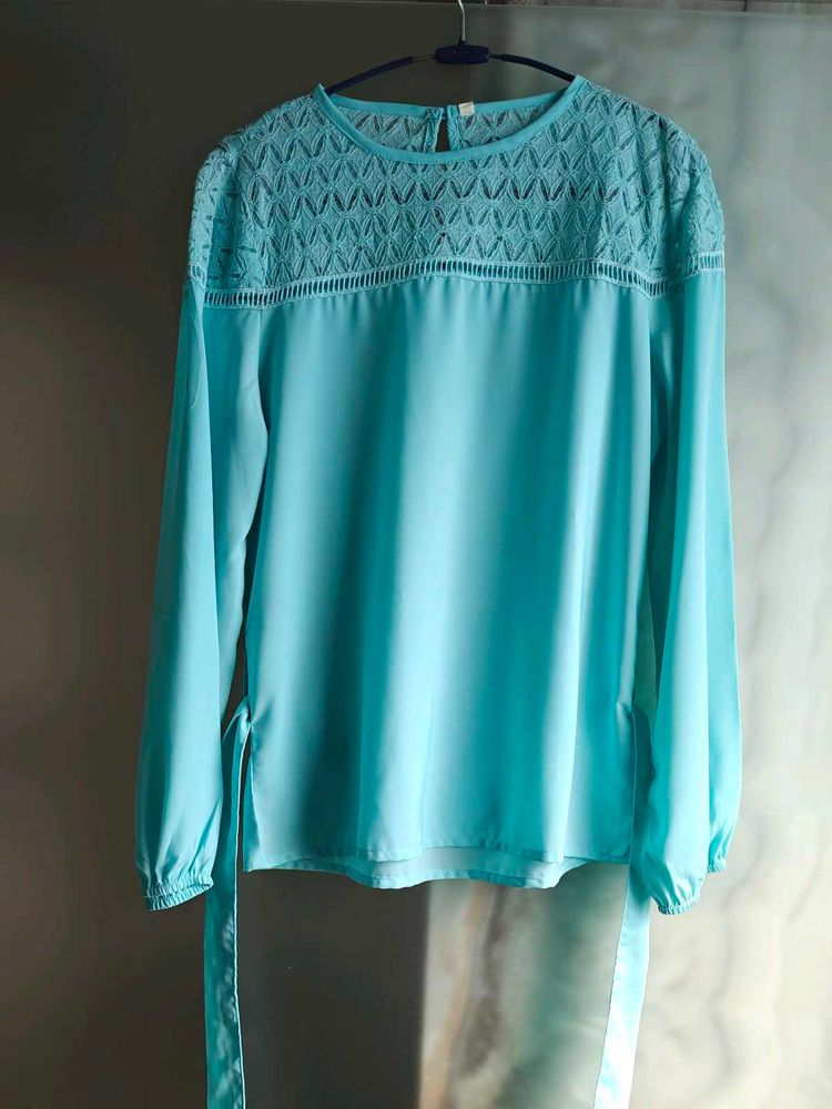 Cyan Top