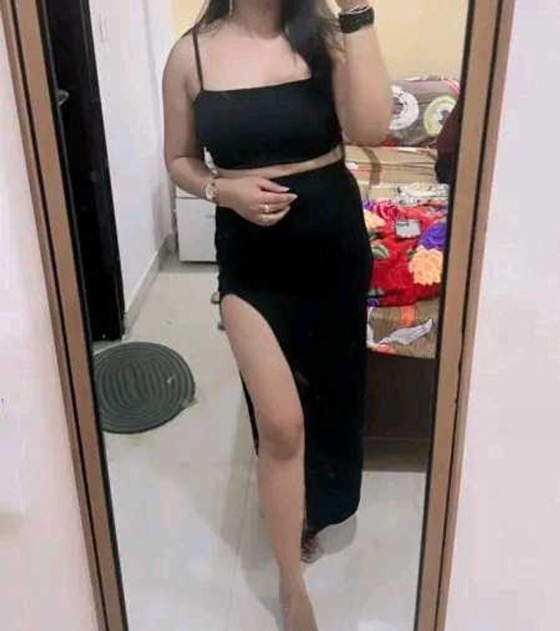 Backless Bodycon 👀