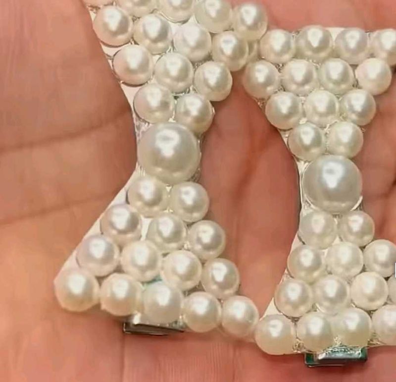 Pearl Hair Clips